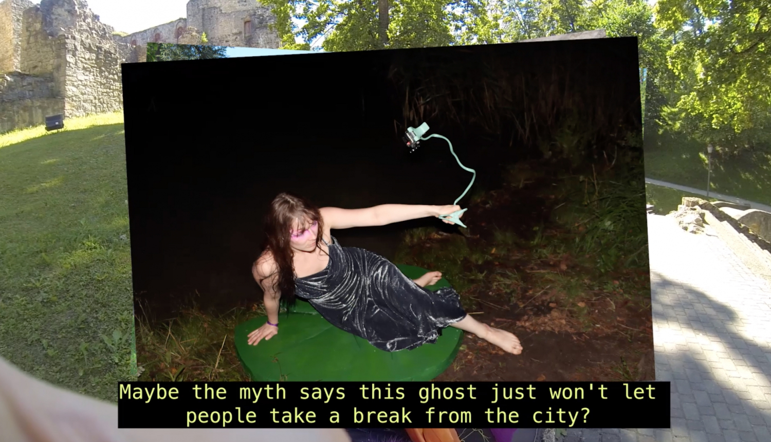 Anna Malicka. Kadrs no video “Sapņu Zeme Vlogs”, 2022