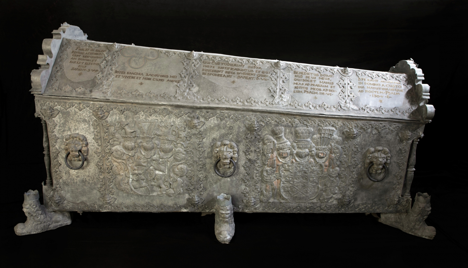 Restaurētais hercoga Frīdriha sarkofāgs