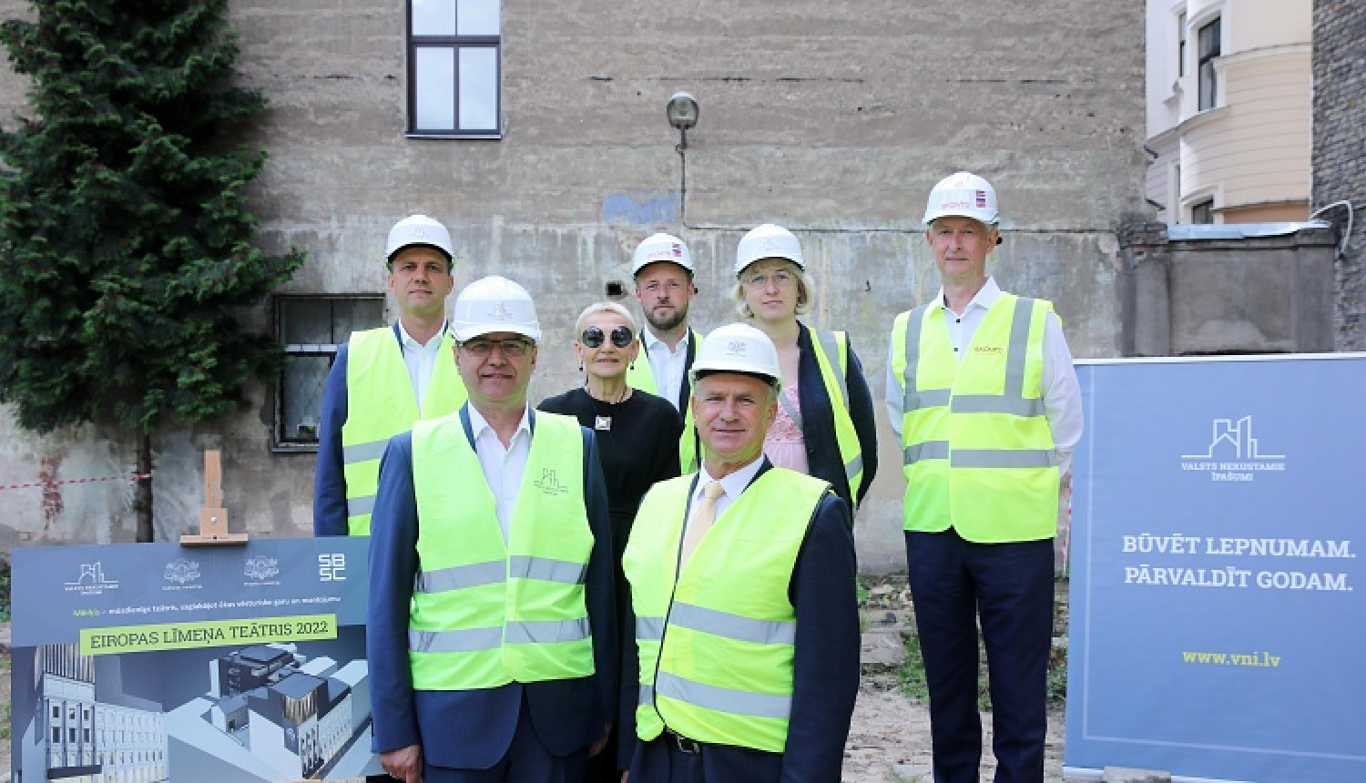 VNĪ nodod Jaunā Rīgas teātra būvlaukumu darbu turpināšanai pilnsabiedrībai SBSC