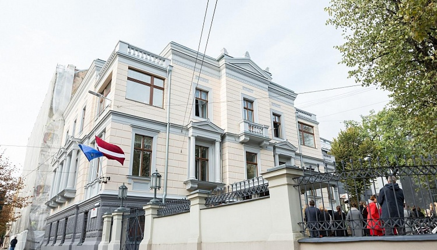 Svinīgi atklāta atjaunotā Kultūras ministrijas ēkas fasāde