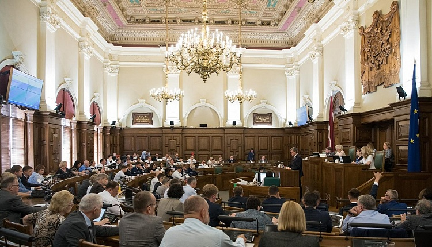 Saeima pieņem grozījumus Sabiedrības integrācijas fonda likumā