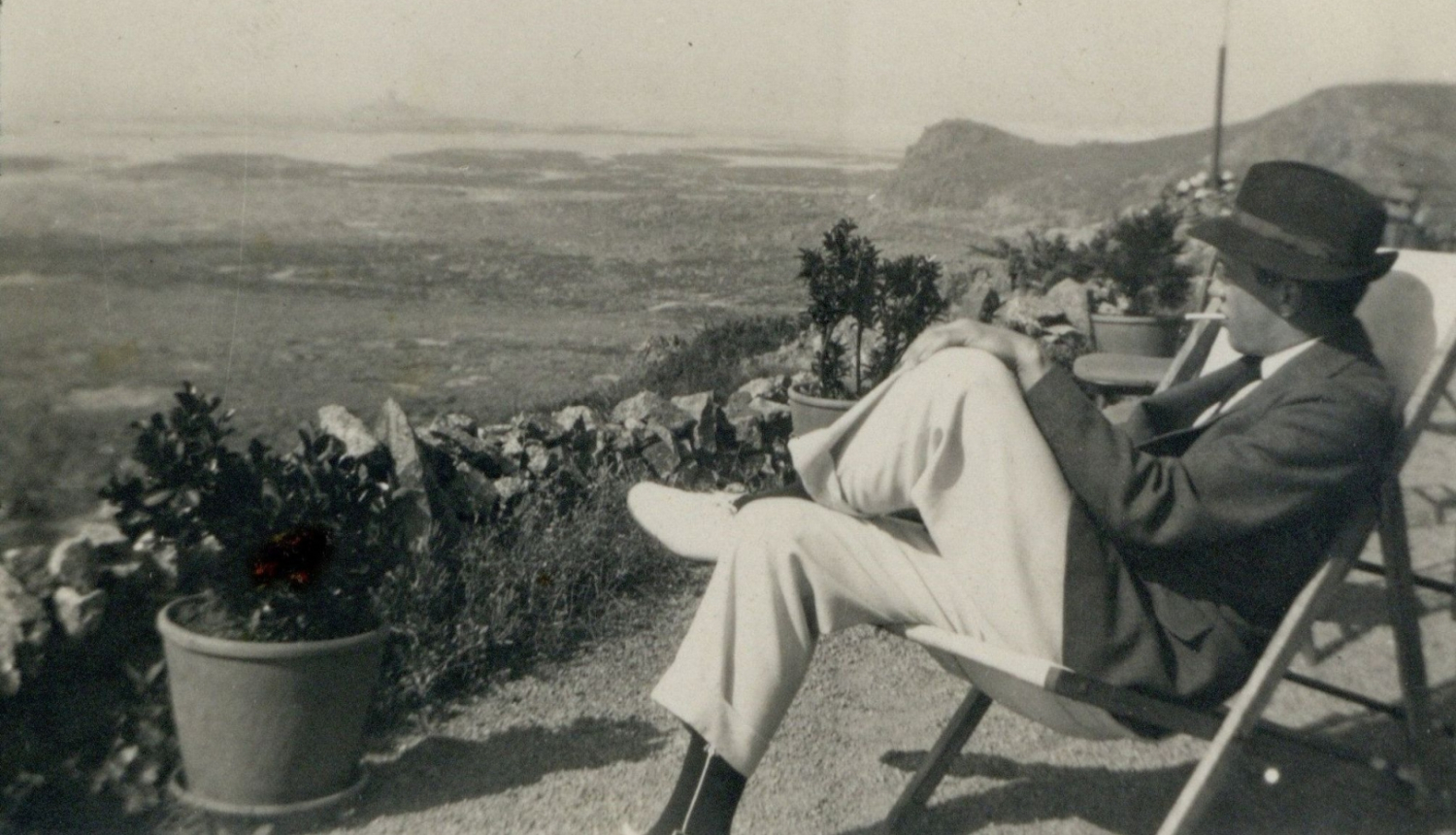 Jāzeps Grosvalds in Jersey in 1911. Photograph from the Memorial Collection of Jāzeps Grosvalds, Latvian National Museum of Art, Riga. Publicity photo