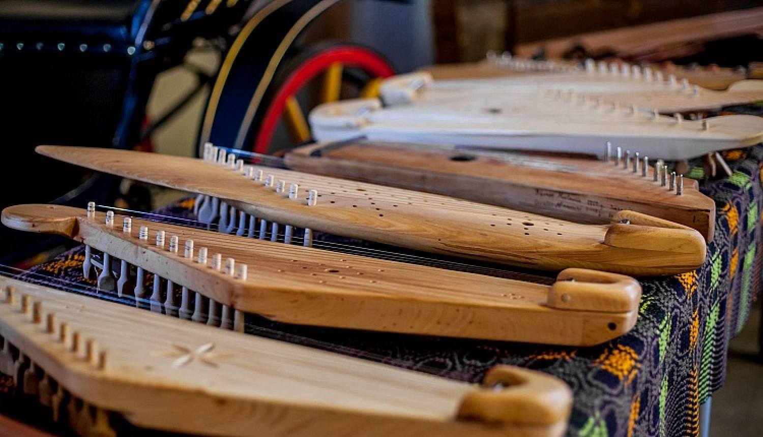 Atklāta jauna tīmekļa vietne par tautas mūzikas instrumentiem Latvijā