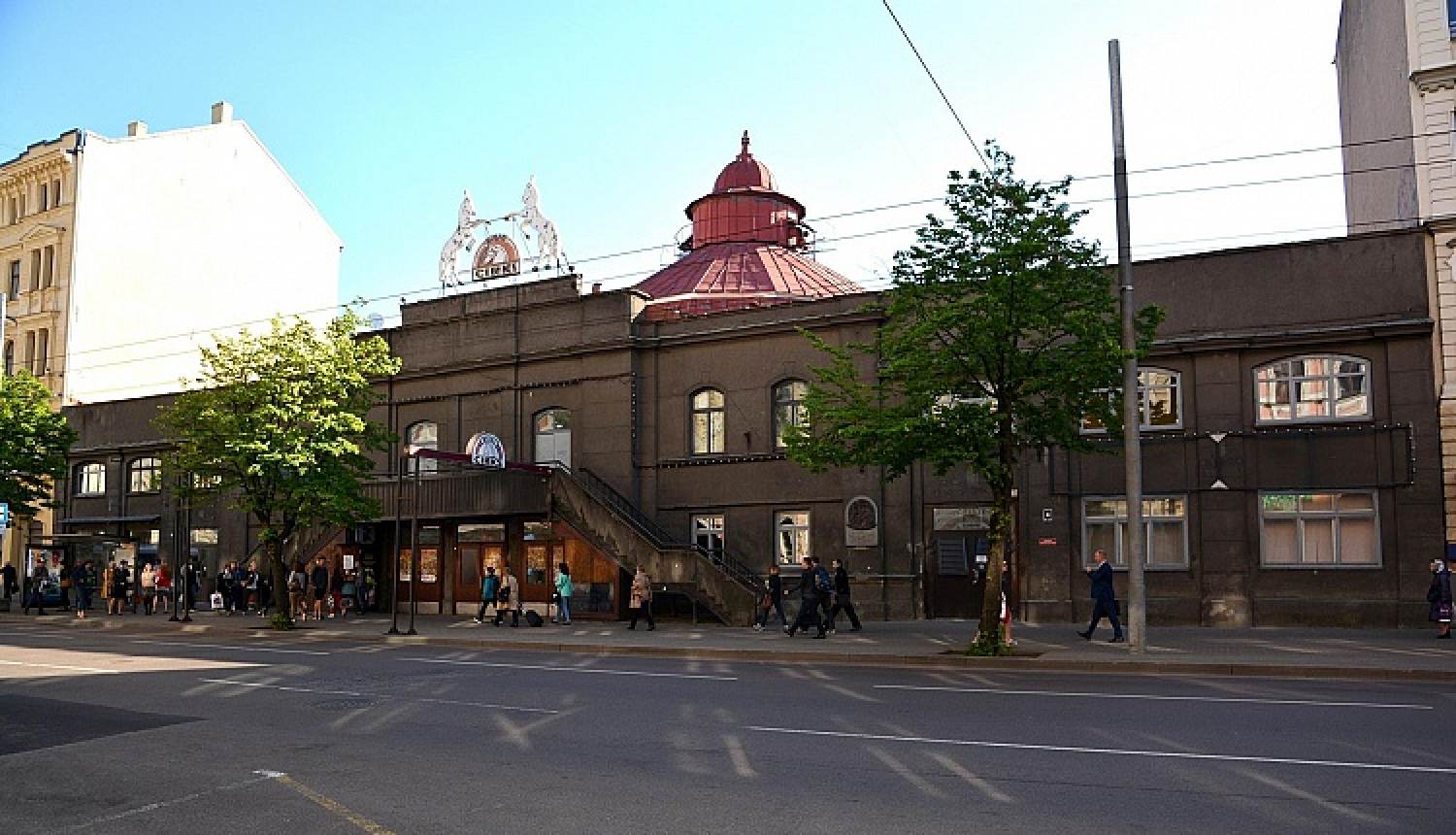 Valdība 29. maijā akceptēja 228 624 eiro piešķiršanu papildu darbiem Rīgas cirka fasādes nostiprināšanā