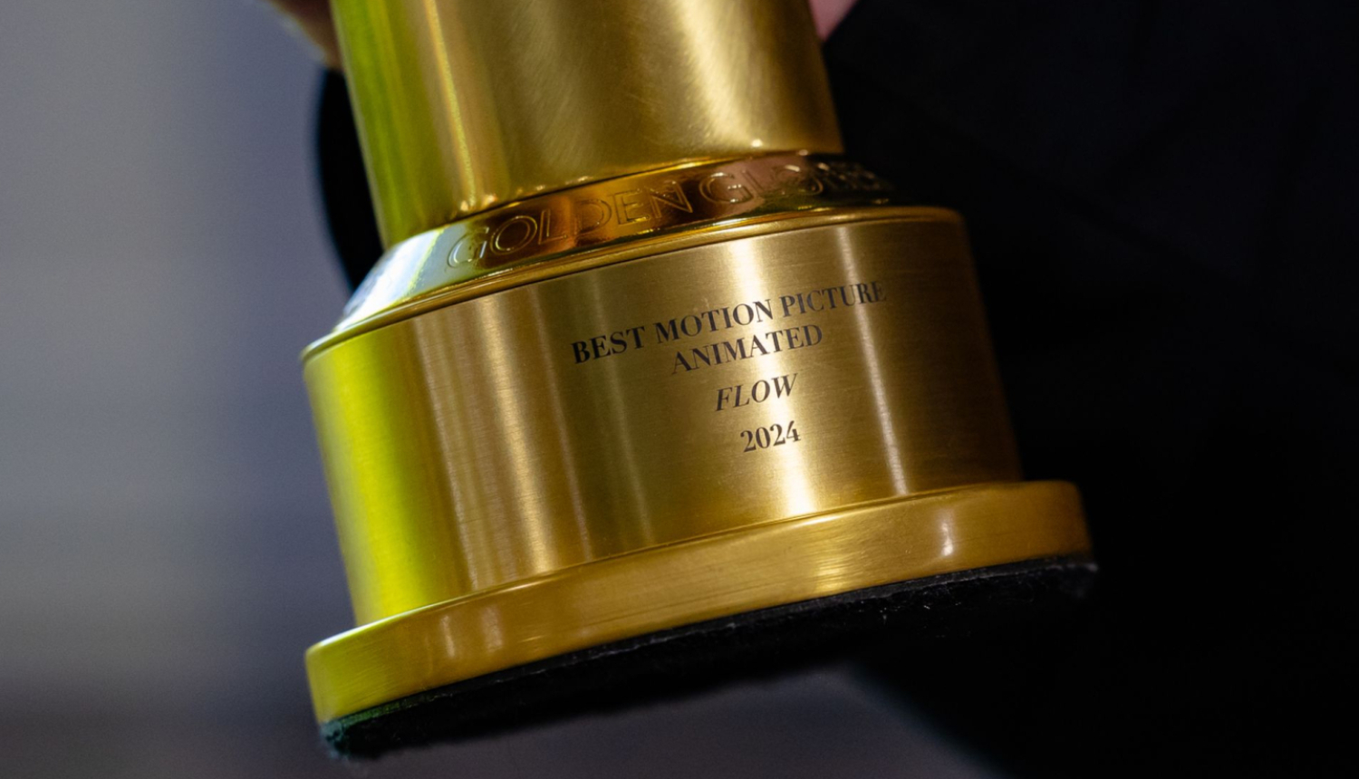  “Zelta globuss” – balva par 2024. gada labāko pilnmetrāžas animācijas filmu. Foto: Agnese Zeltiņa