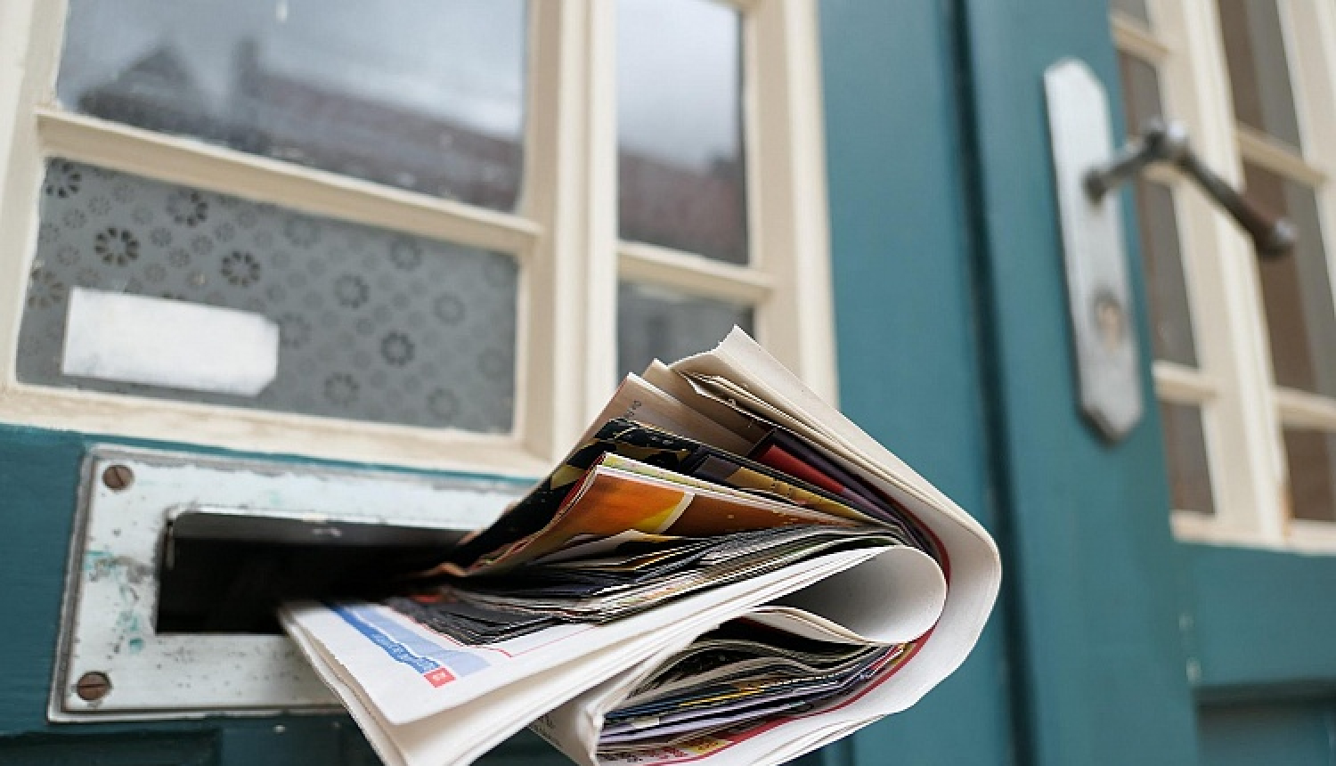 Izsludināts konkurss abonēto preses izdevumu piegādes izmaksu un elektronisko plašsaziņas līdzekļu televīzijas un radio programmu apraides izmaksu segšanai