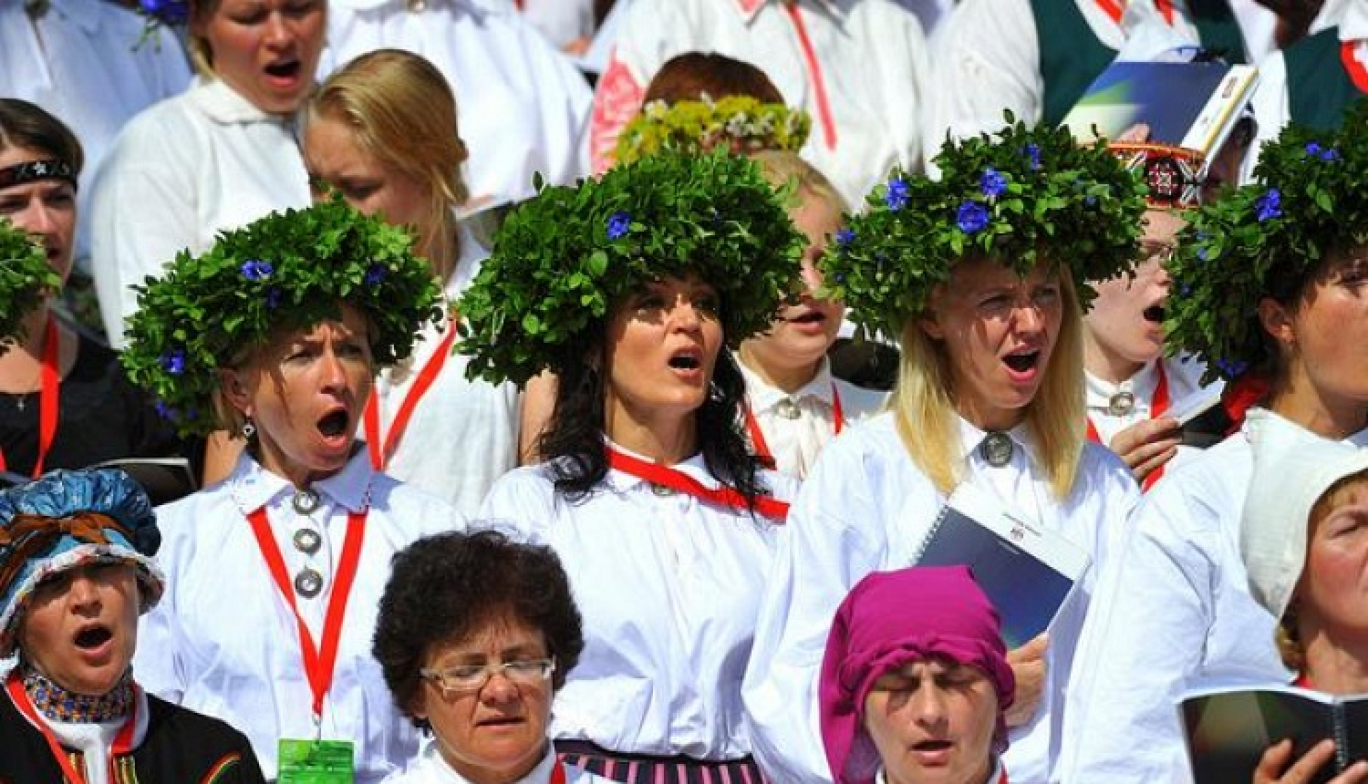 XXVI Vispārējo latviešu Dziesmu un XVI Deju svētku mākslinieciskā padome akceptē deju virsvadītājus un koru karu norises laiku