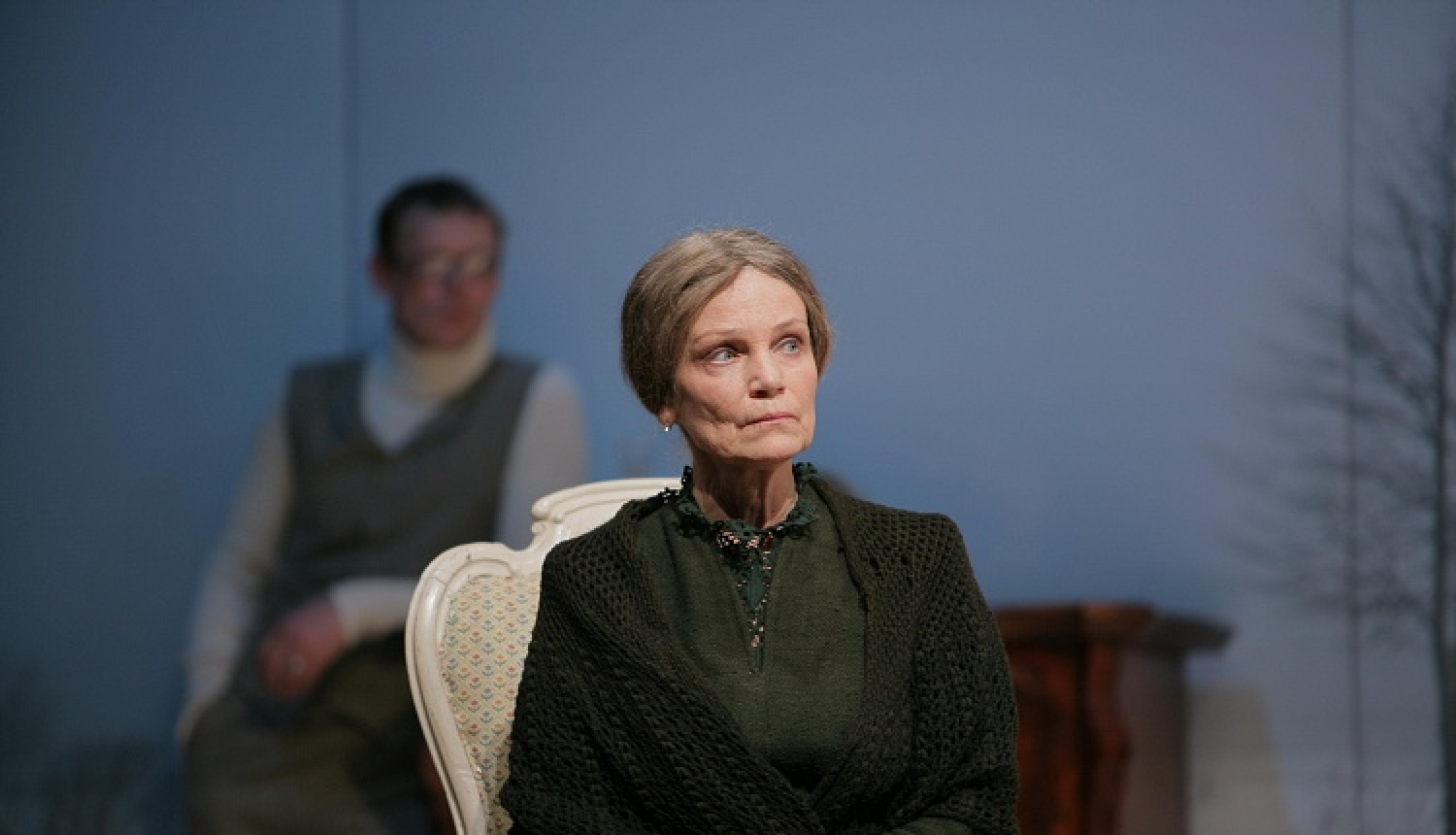 Valmieras teātra aktrisei Ligitai Dēvicai 80