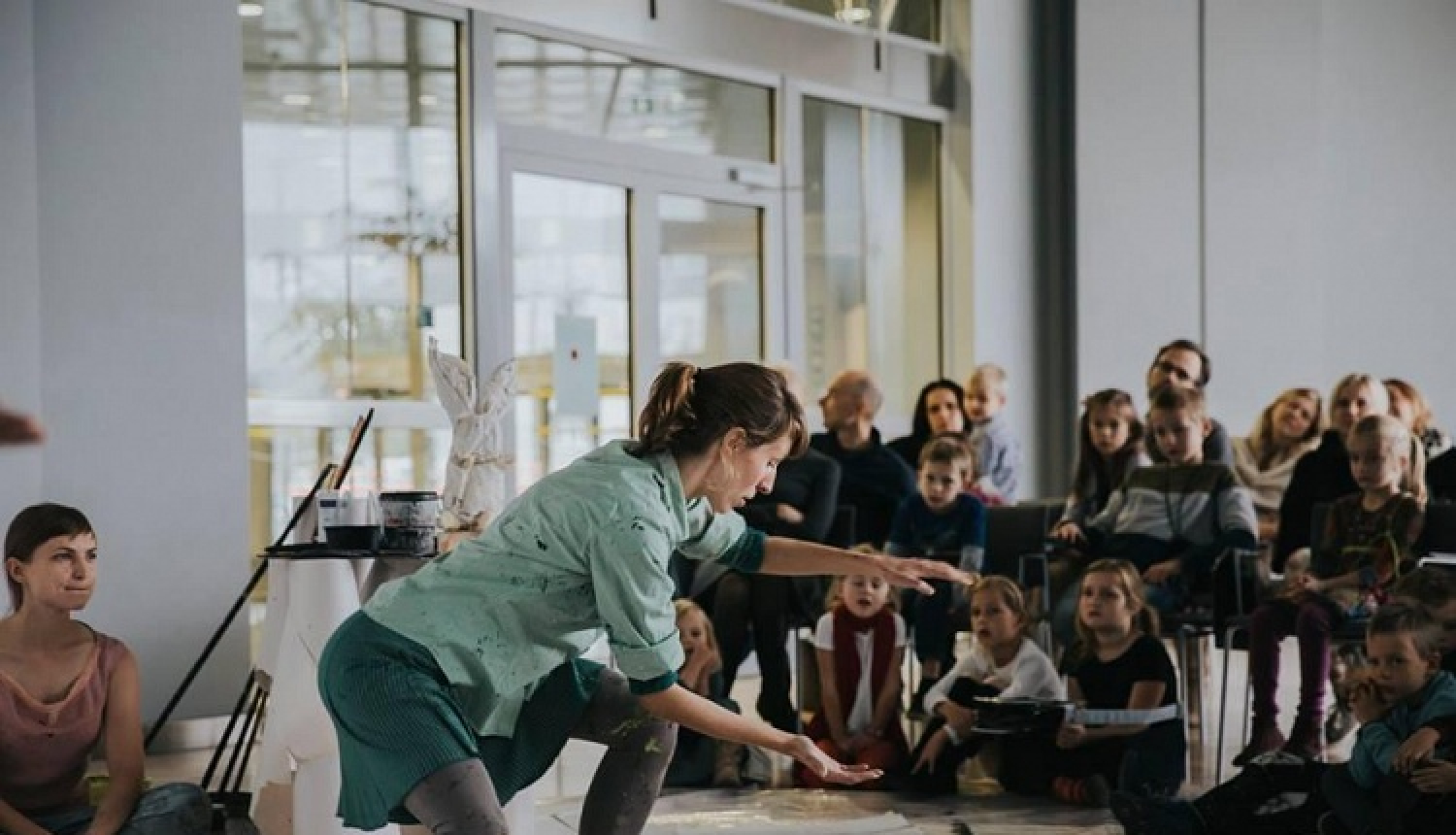 Lūznavā un Matīšos viesosies laikmetīgās dejas izrāžu programma