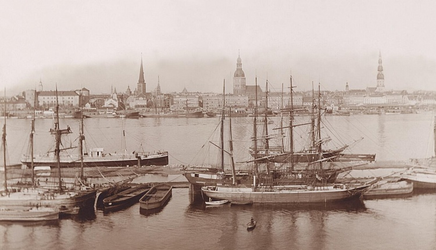 Latvijas Nacionālais arhīvs atklāj vietnes „Redzi, dzirdi Latviju!” fotogrāfiju moduli