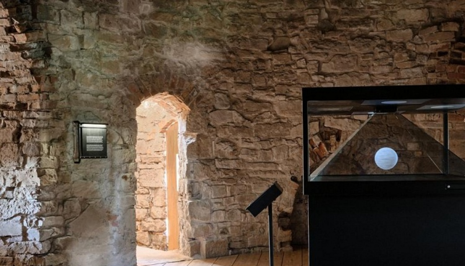 Apmeklētājiem atvērts Cēsu pils dienvidu tornis