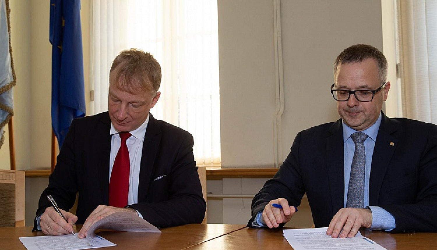 Noslēgts sadarbības līgums starp Jāzepa Vītola Latvijas Mūzikas akadēmiju un AS “Latvijas Finieris”