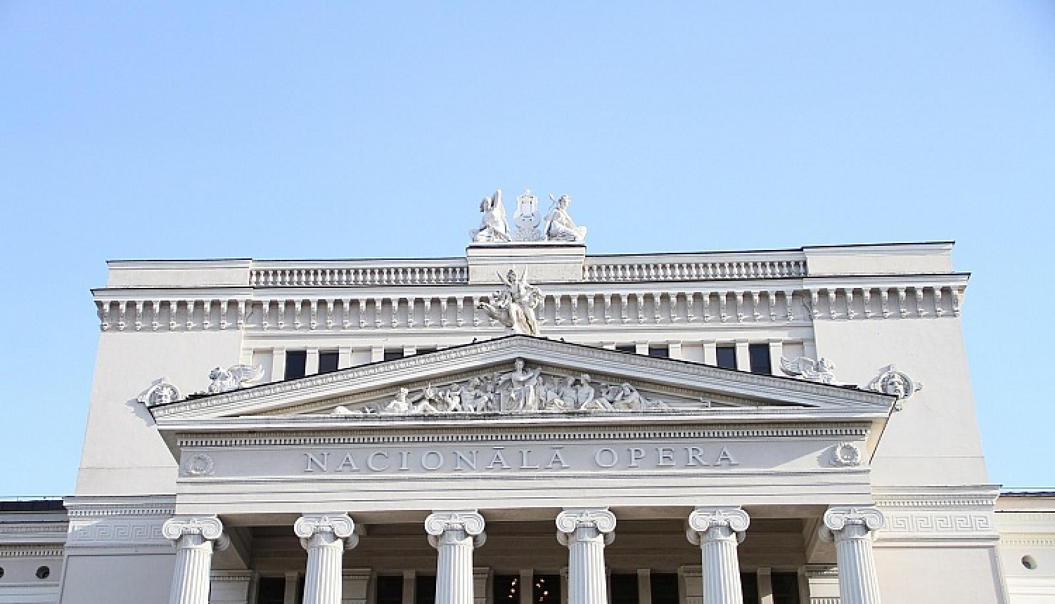 Latvijas Nacionālās operas un baleta ēka nodota Kultūras ministrijas pārziņā