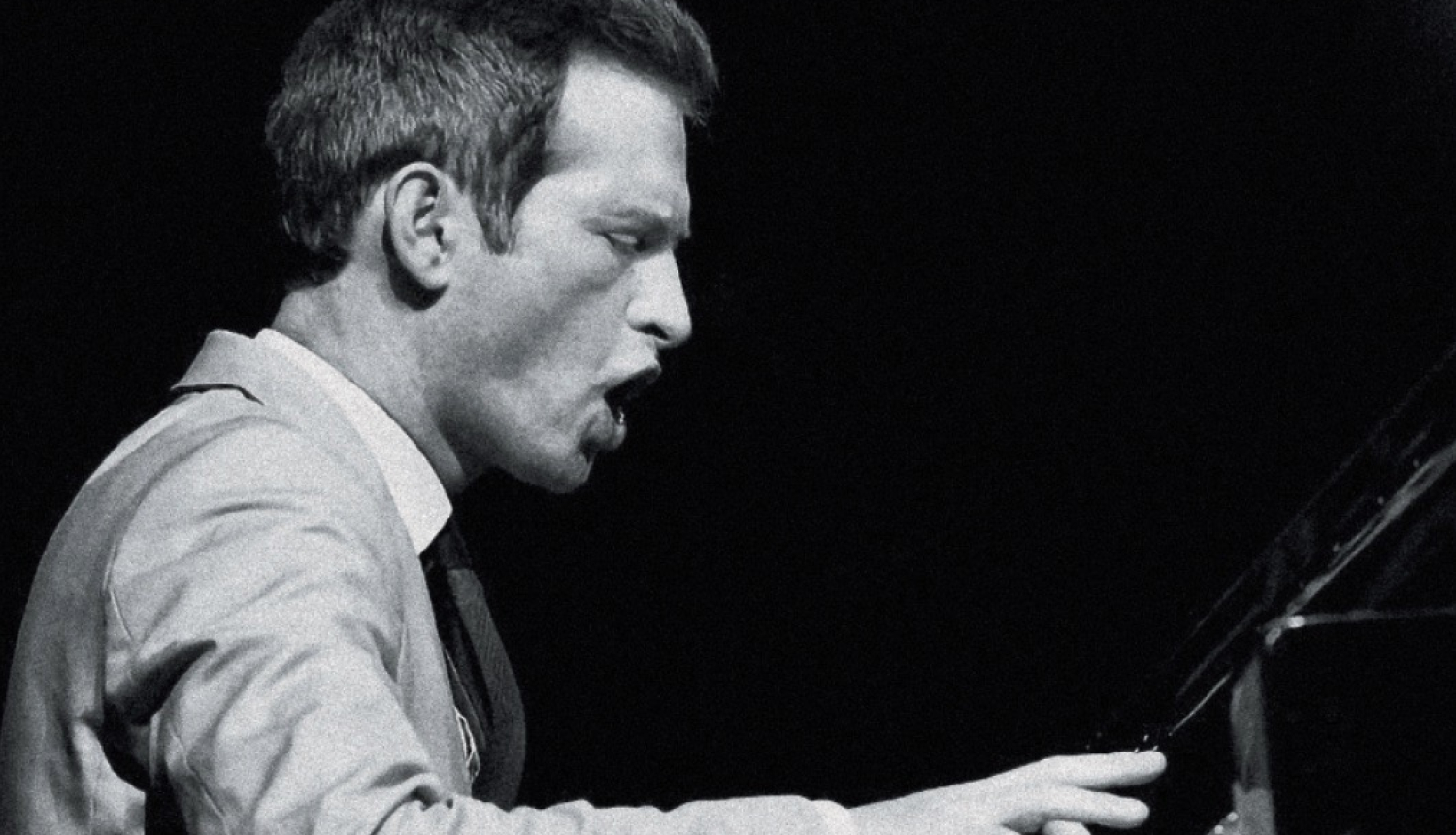 Britu džeza vokālists, pianists un komponists Entonijs Strongs (Anthony Strong)