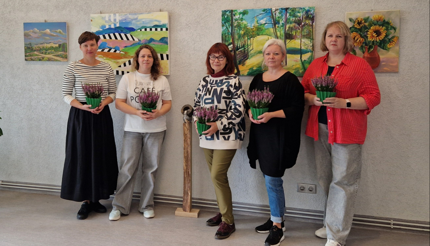 Liepājas Bērnu mākslas skolas (LBMS) skolas pedagogu darbu izstādes “Brīvbrīdis” dalībnieki un darbi