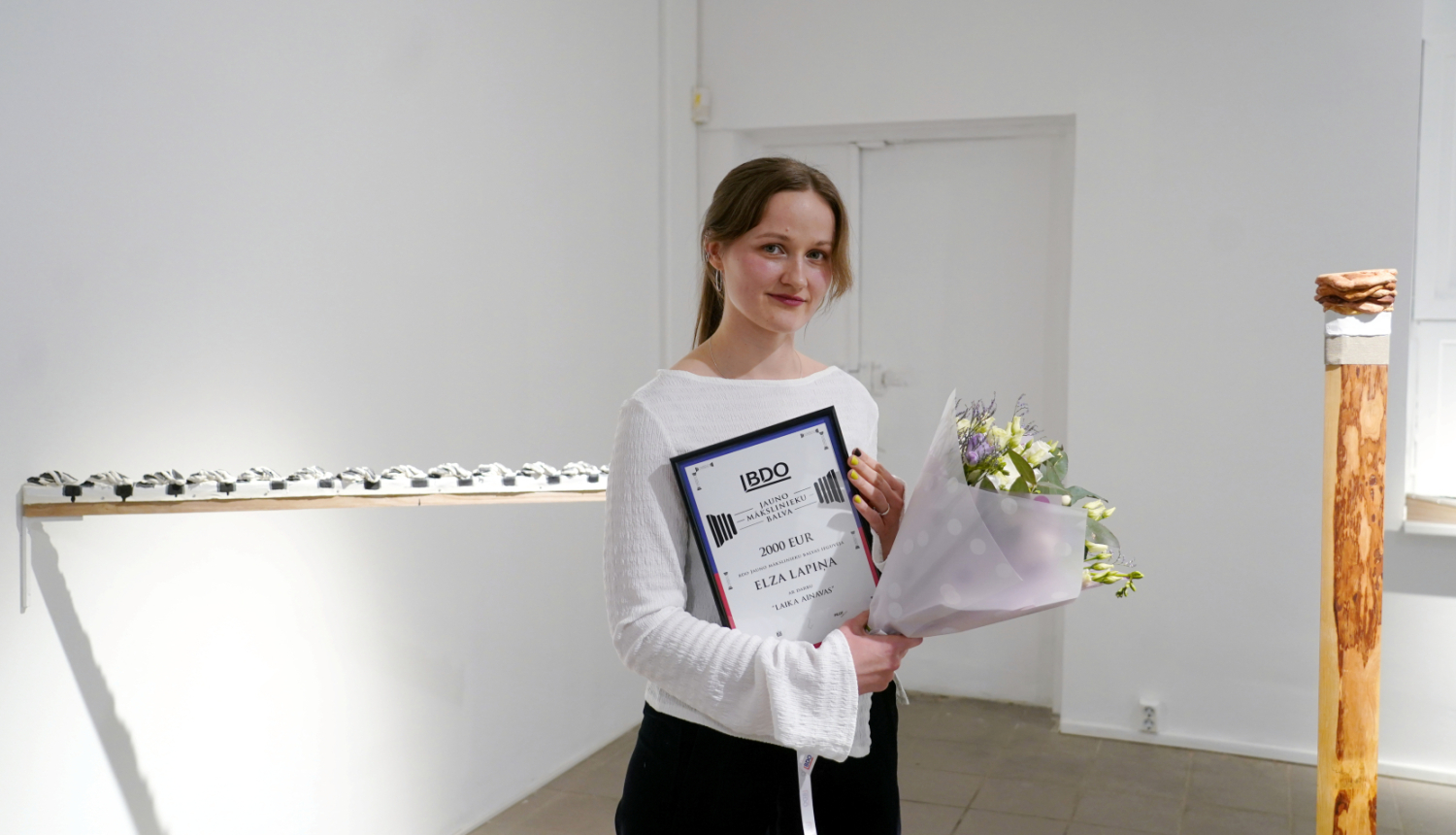 “BDO Jauno mākslinieku balvas” 2024 laureāte Elza Lapiņa