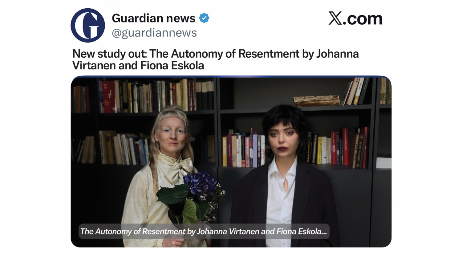 Izrādes "Docentes" publicitātes attēls ar aktrisi Gunu Zariņu un Sabīni Tīkmani