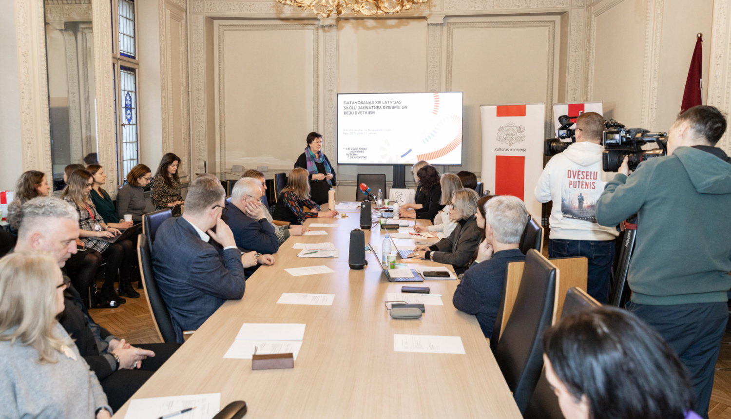 Dziesmu un deju svētku padomes sēdes norise KM Lielajā zālē, foto: Oskars Artūrs Upenieks / Kultūras ministrija