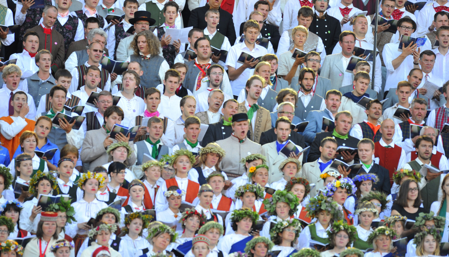 Koru kolektīvi koncertā, foto: LNKC arhīvs