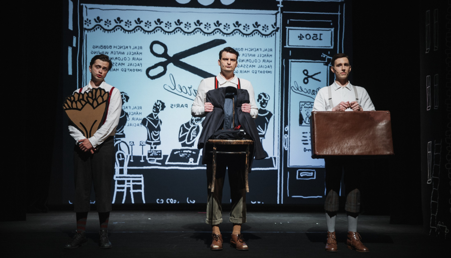 Latvijas Leļļu teātra izrāde “Emīls un Berlīnes zēni” - trīs aktieri uz skatuves