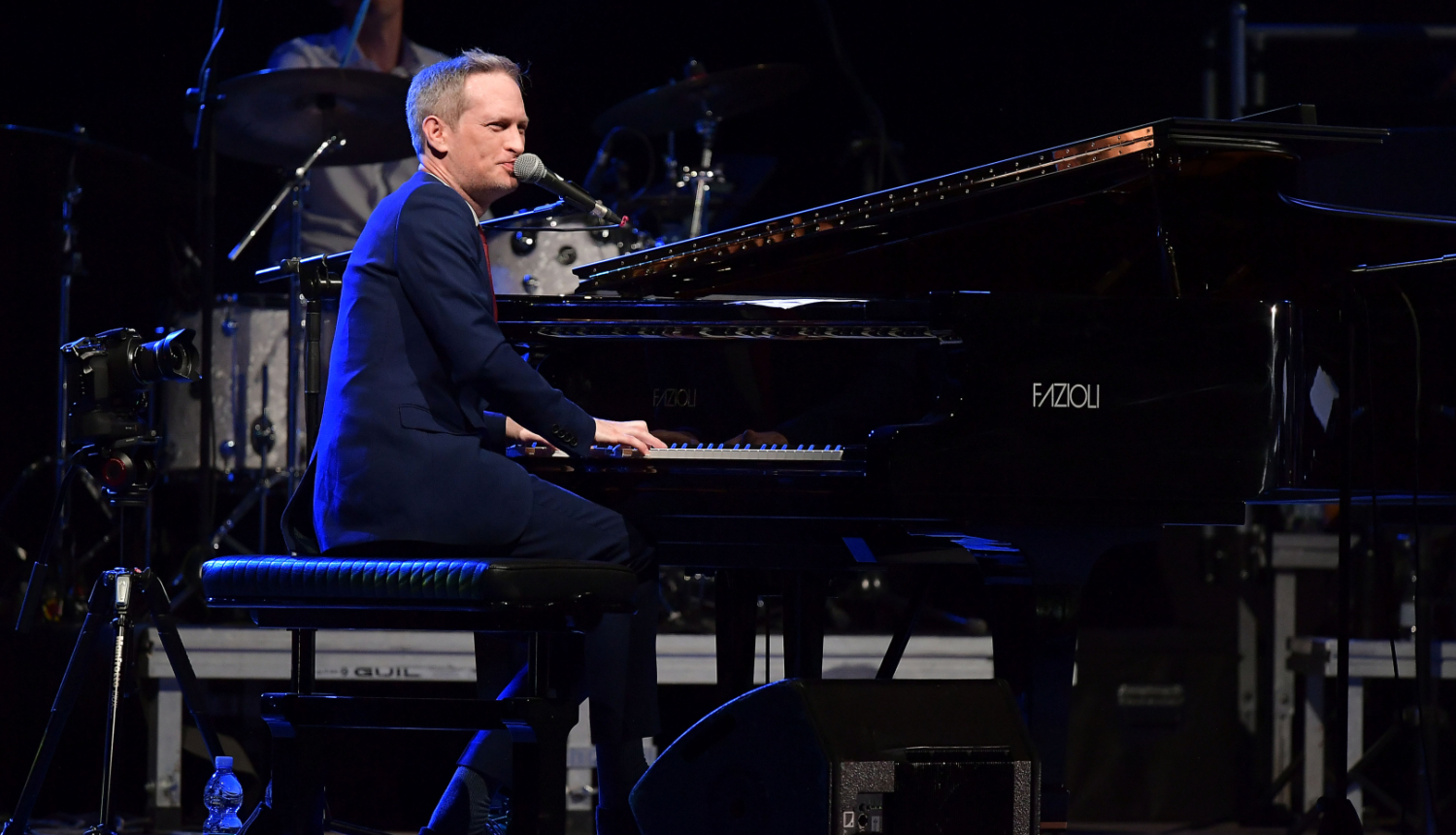 Britu džeza vokālists, pianists un komponists Entonijs Strongs (Anthony Strong)