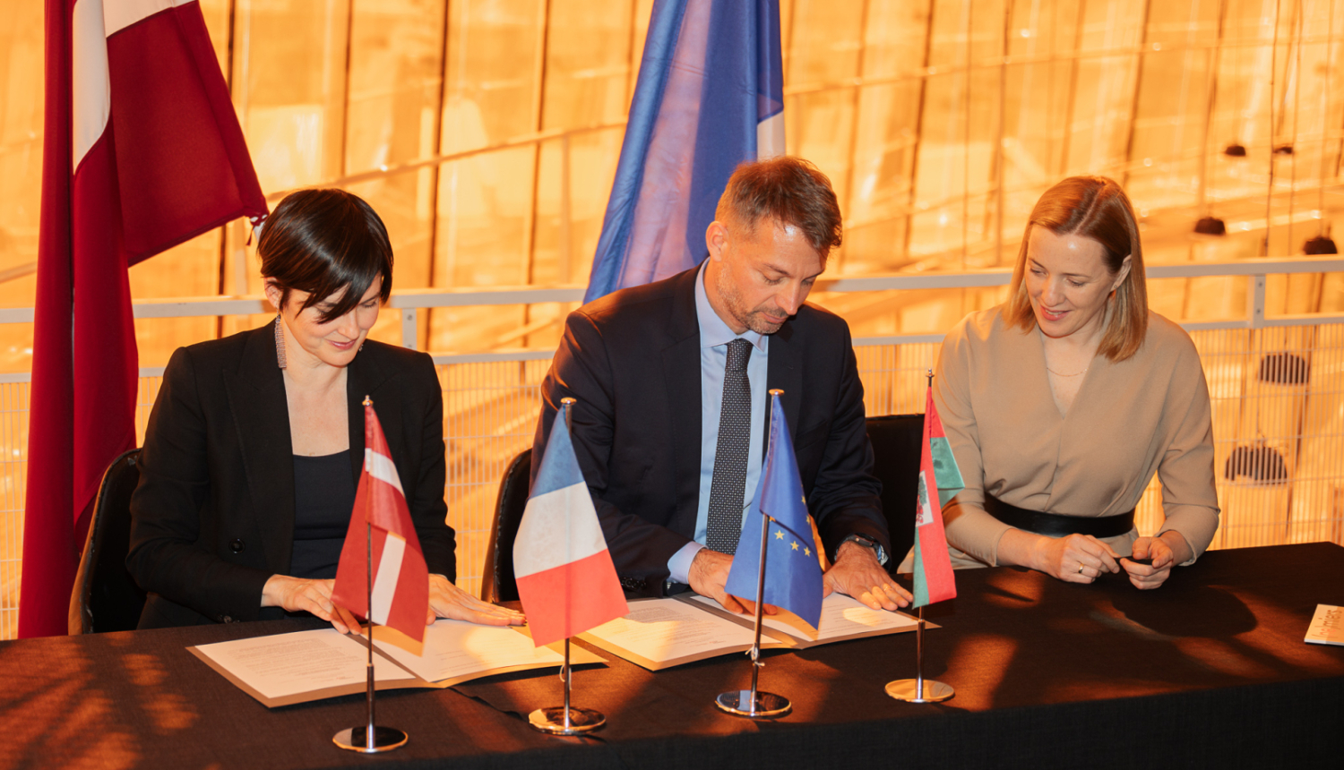 Liepāja 2027 un Francijas institūts Latvijā paraksta sadarbības memorandu