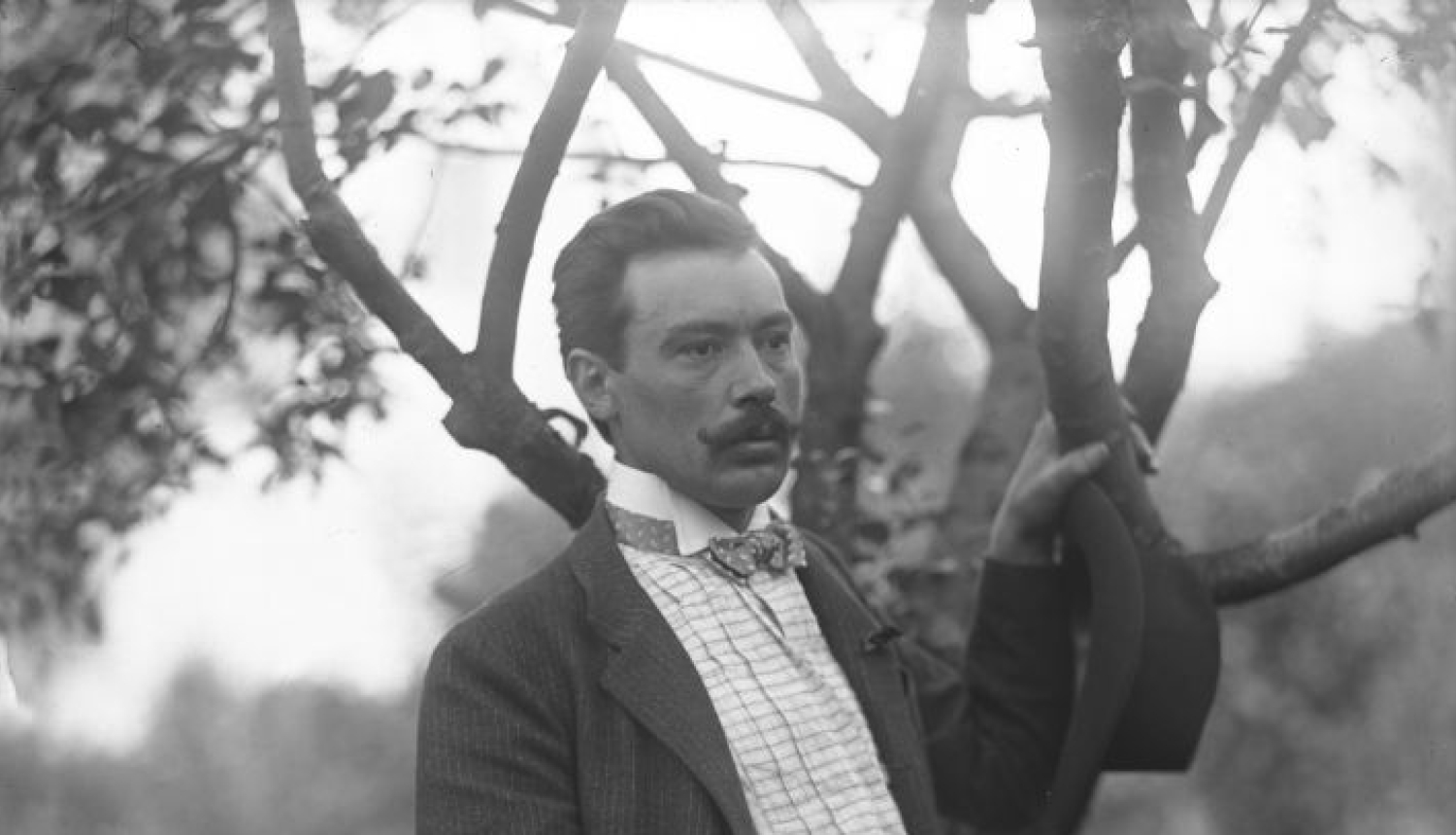 Jaņa Rozentāla fotoportrets 1898. gadā