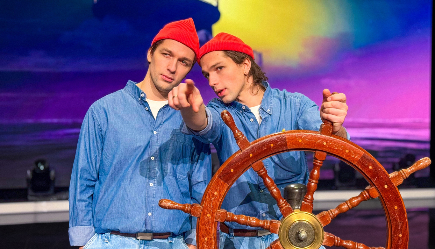 Ceremonijas vadītāji Edgars un Emīls Kauperi