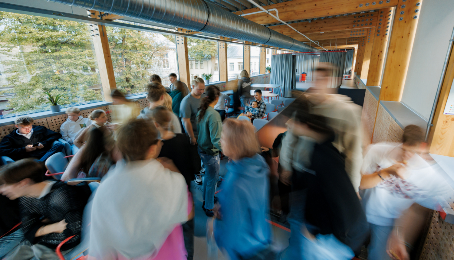 Latvijas Kultūras akadēmijas Informācijas dienas norise - apmeklētāji LKA telpās Miera ielā 58a