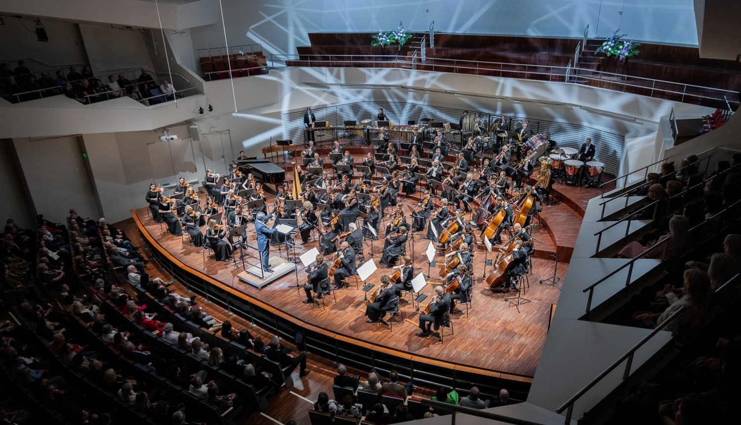 Liepājas simfoniskais orķestris koncertzālē "Lielais dzintars"
