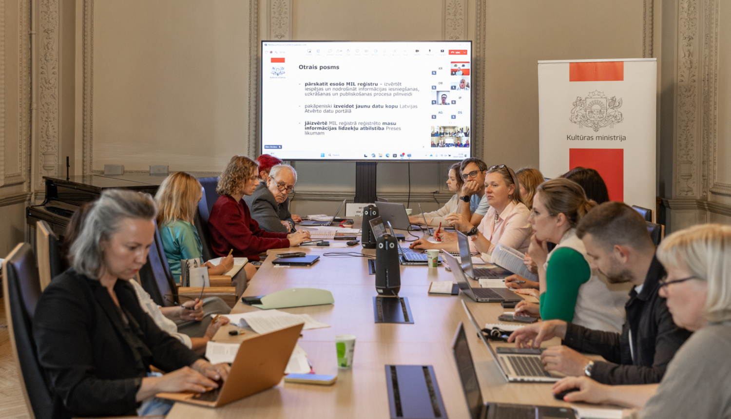 Mediju konsultatīvās padomes sanāksmes norise KM Lielajā zālē