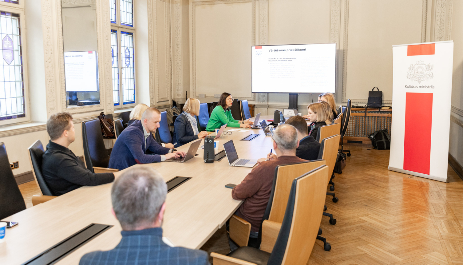 Mediju konsultatīvās padomes sanāksmes norise KM Lielajā zālē