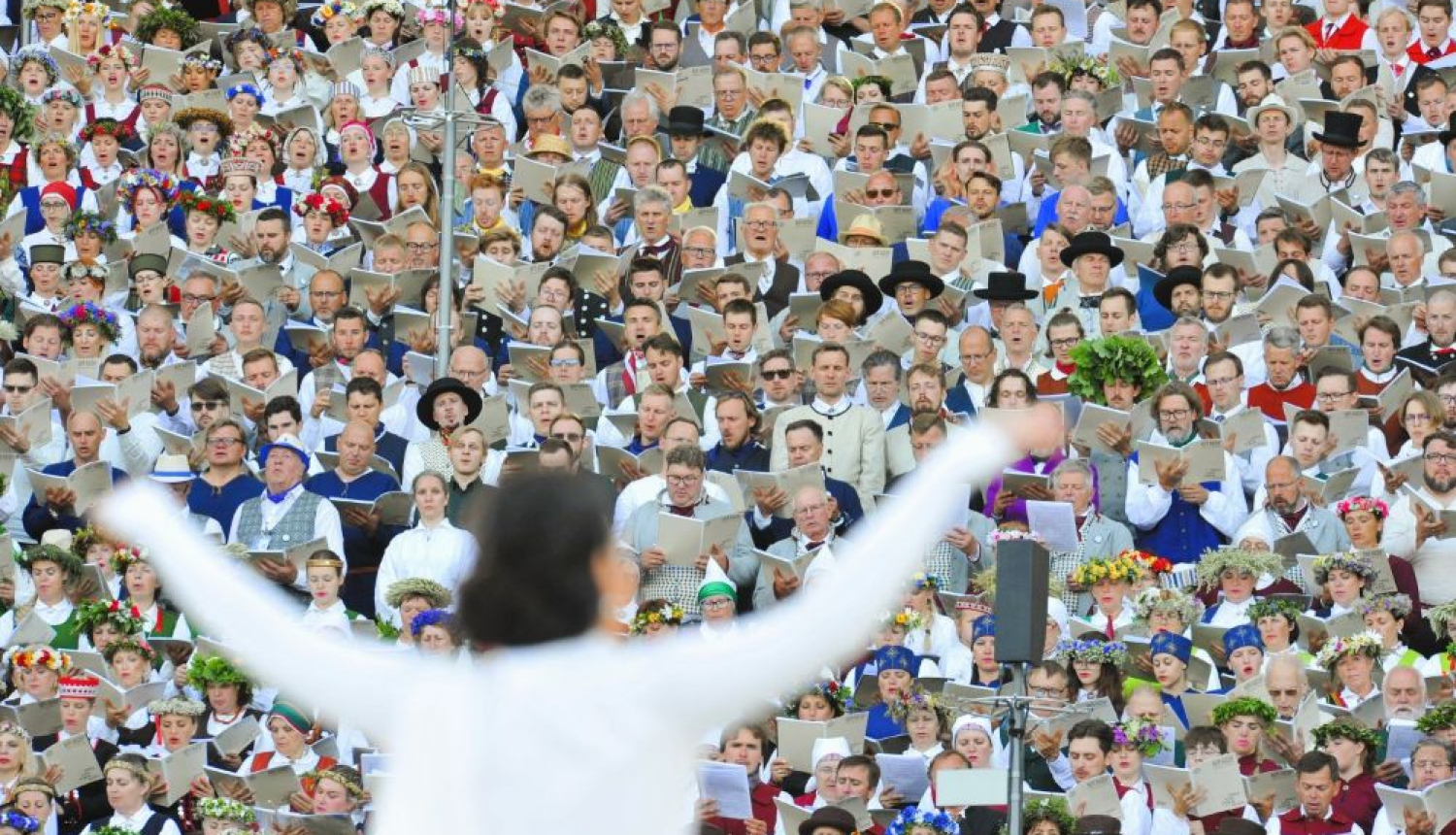 Koru kolektīvi koncertā, foto: LNKC arhīvs
