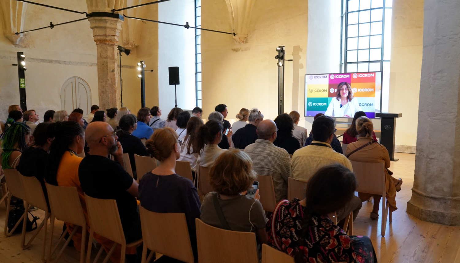 Cultural heritage specialists meet at a meeting