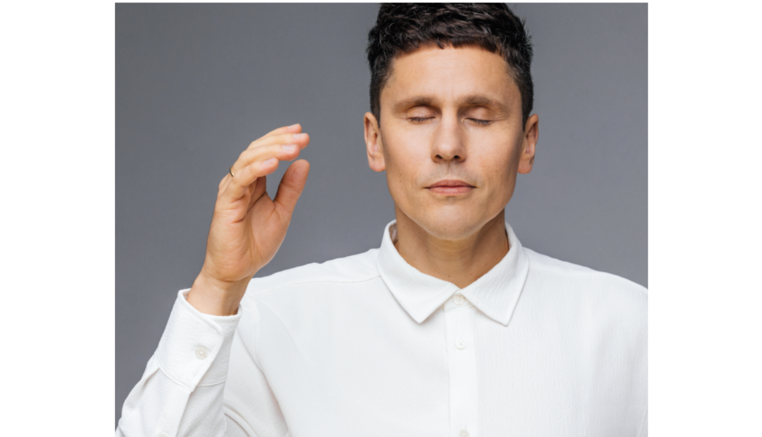 Rīgas festivāla publicitātes foto ar SHIPSEA jeb Jāni Šipkēvicu