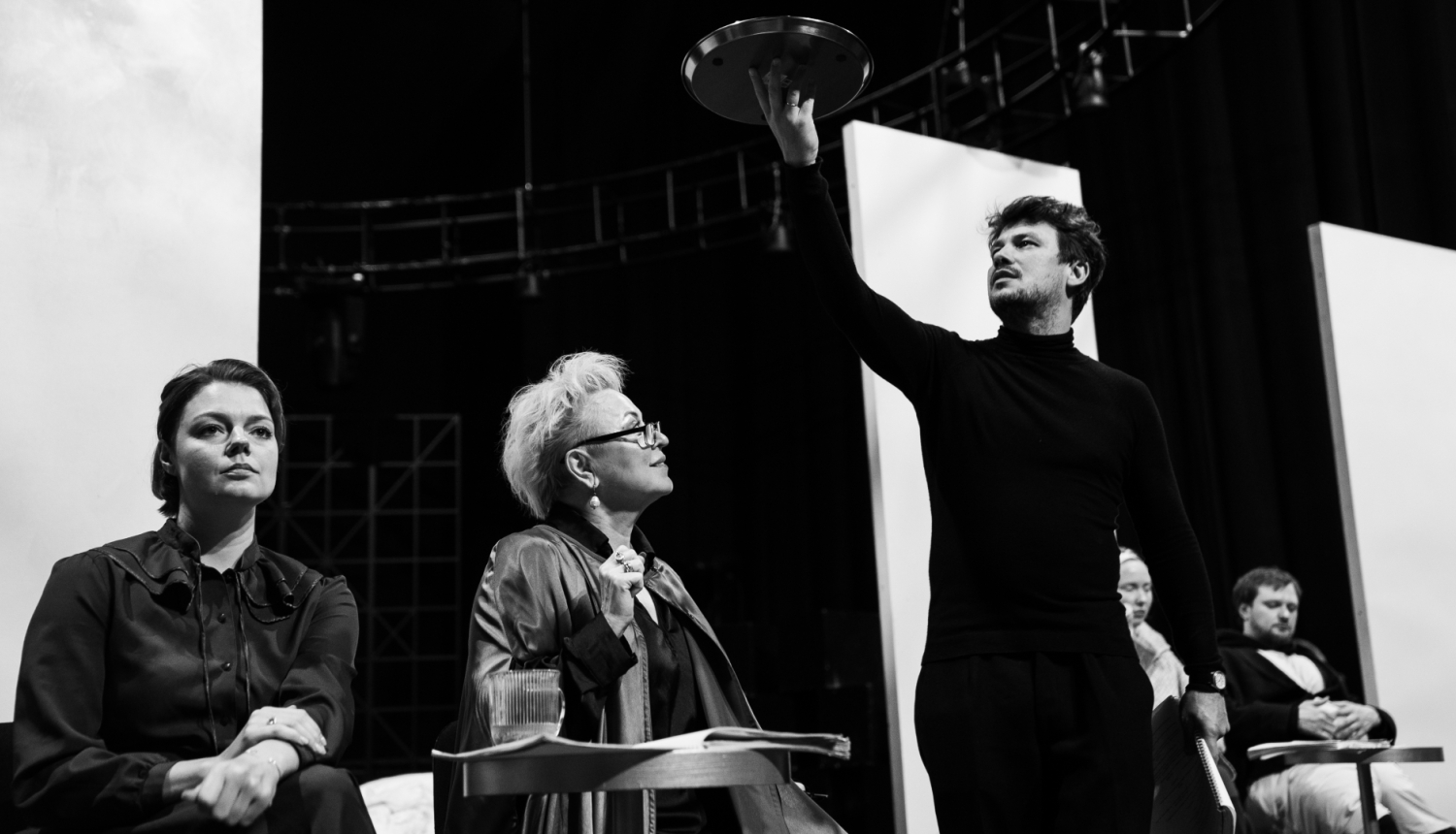 Izrādes "Slepkavība Austrumu ekspresī" mēģinājums