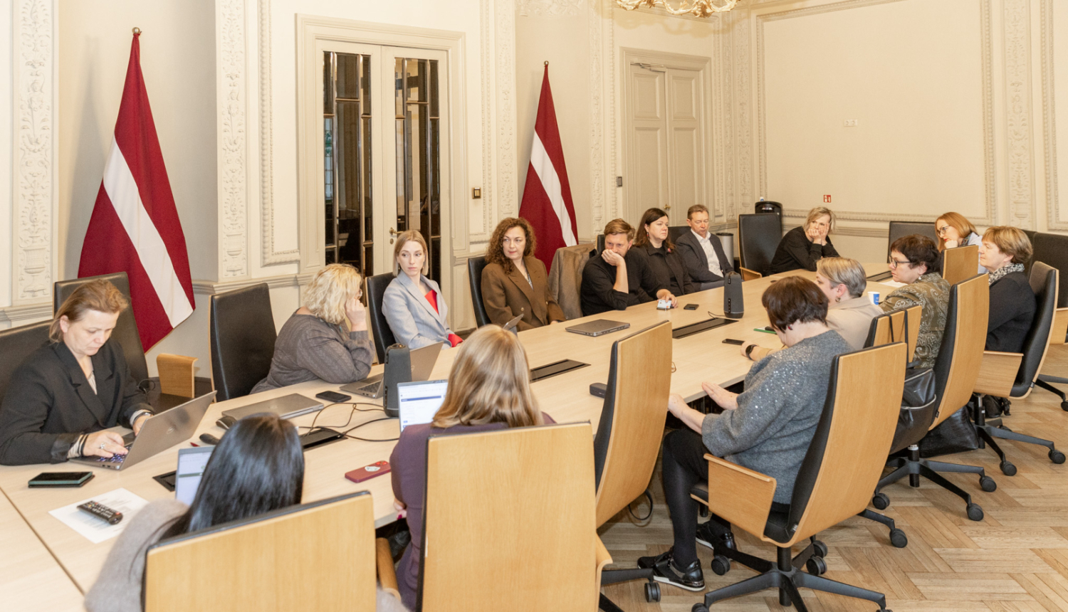 Tikšanās ar biedrības “Laiks kultūrai” pārstāvjiem KM Lielajā zālē