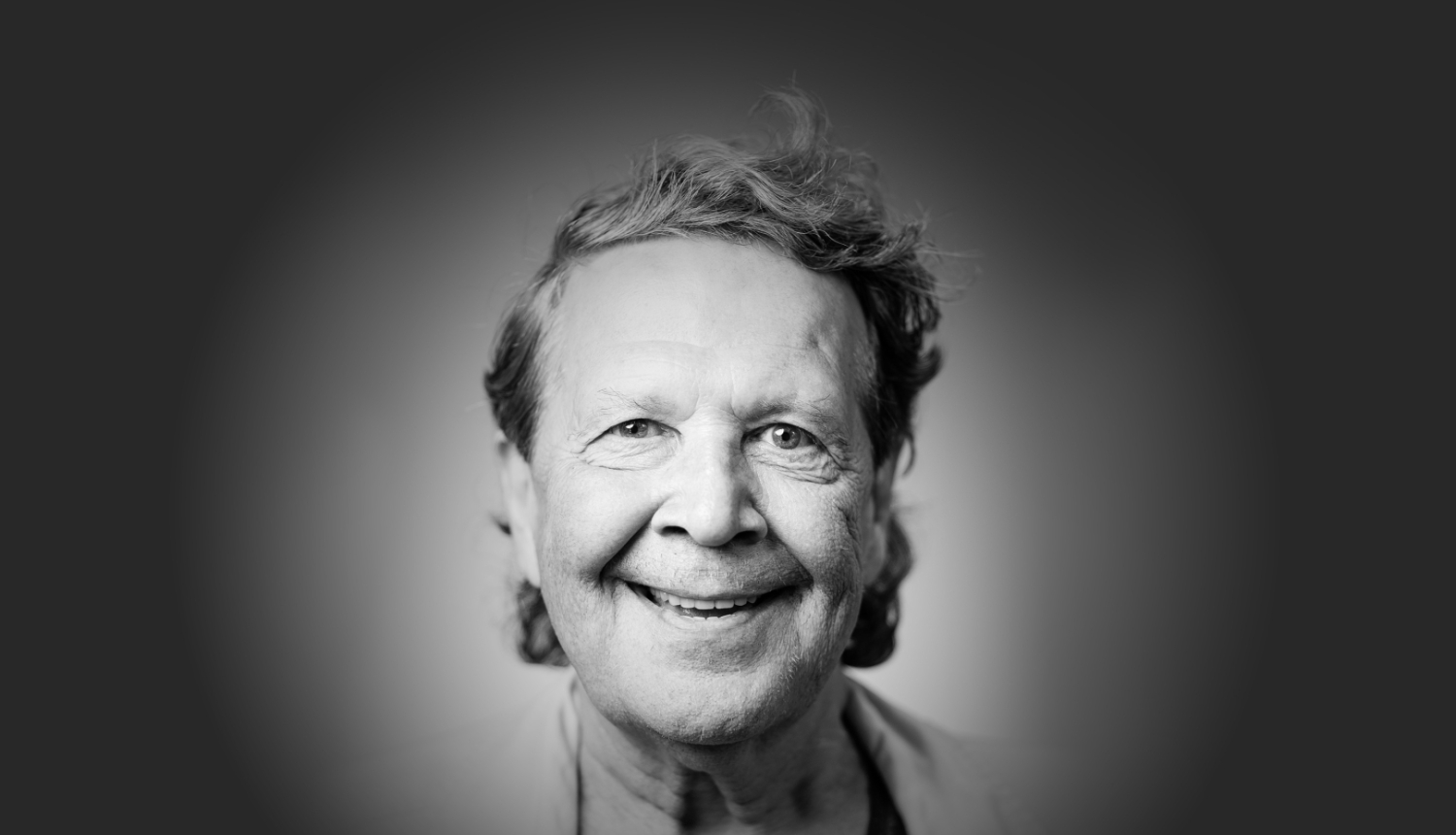 Valmieras teātra aktieris Aigars Vilims, melnbalts fotoportrets