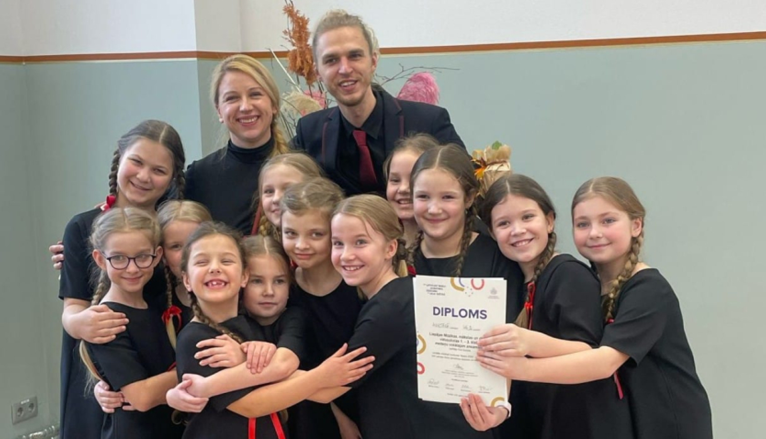 LMMDV kora klases meiteņu ansamblis