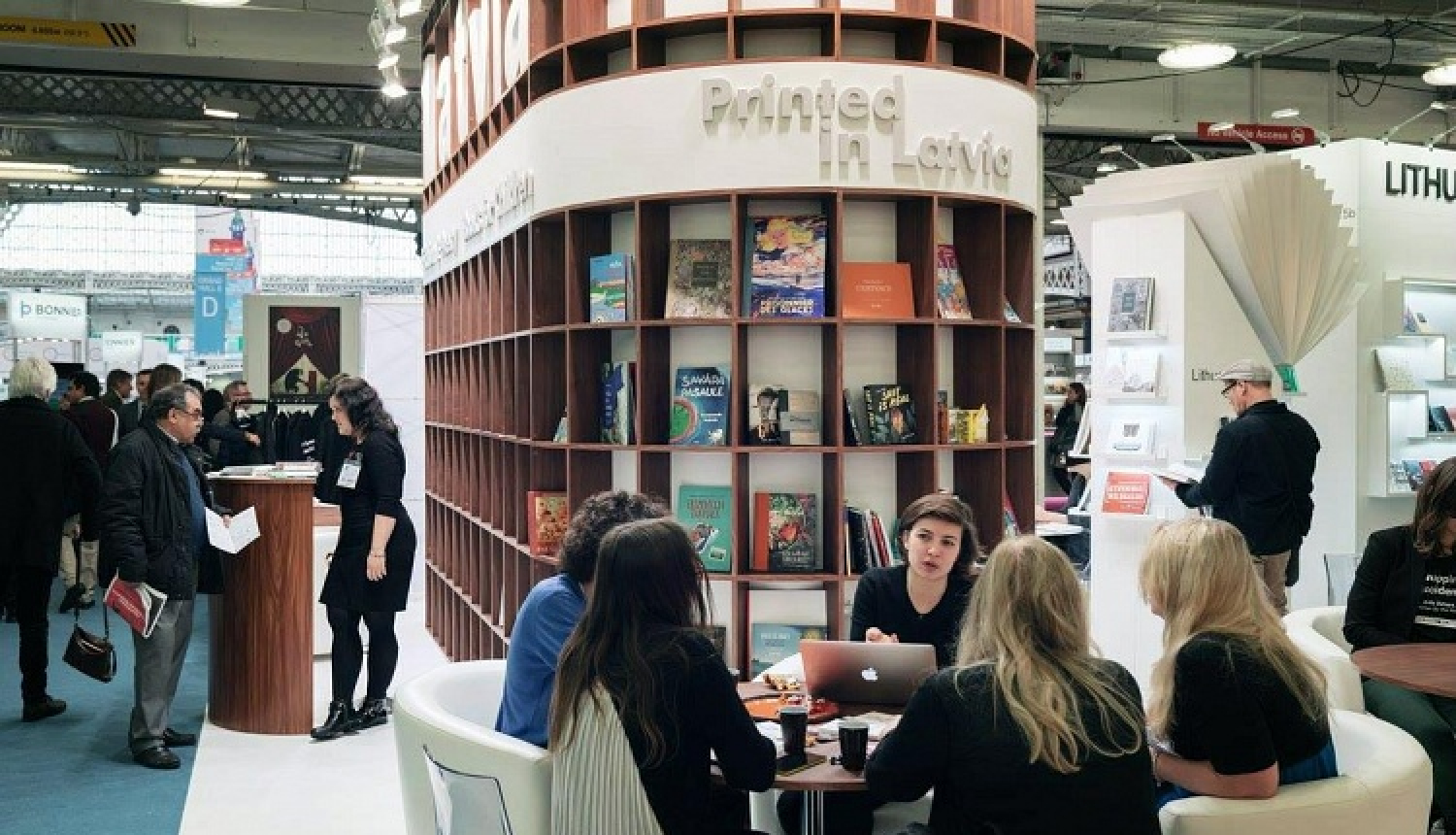 Lielbritānijas izdevēji ieinteresēti izdot latviešu autoru daiļdarbu tulkojumus