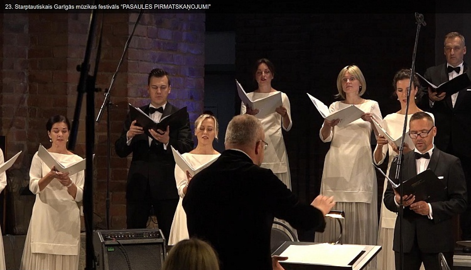 Aicina uz Ziemassvētkiem baudīt brīvpieejā jaunākos un aktuālākos Latvijas koncertus