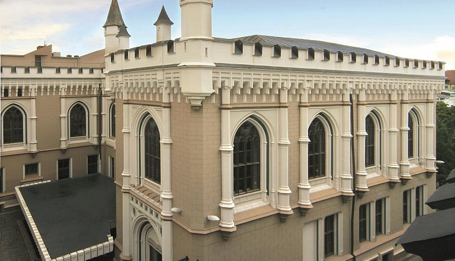 VNĪ uzsāk darbu pie Lielās ģildes atjaunošanas projekta izstrādes