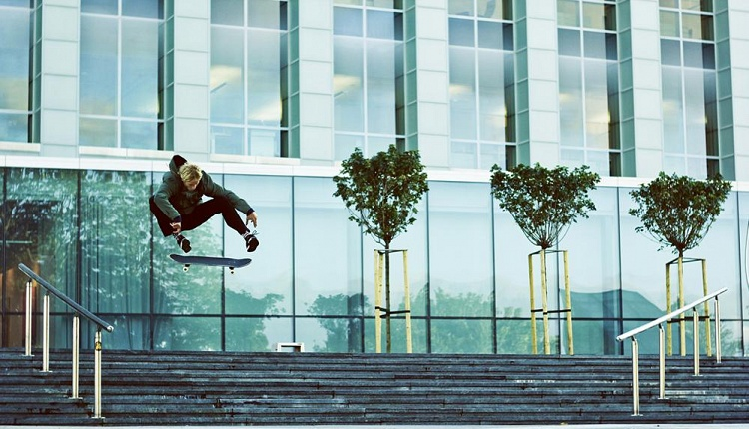 Skeitborda vasaras sezonas atklāšana pie Latvijas Nacionālās bibliotēkas