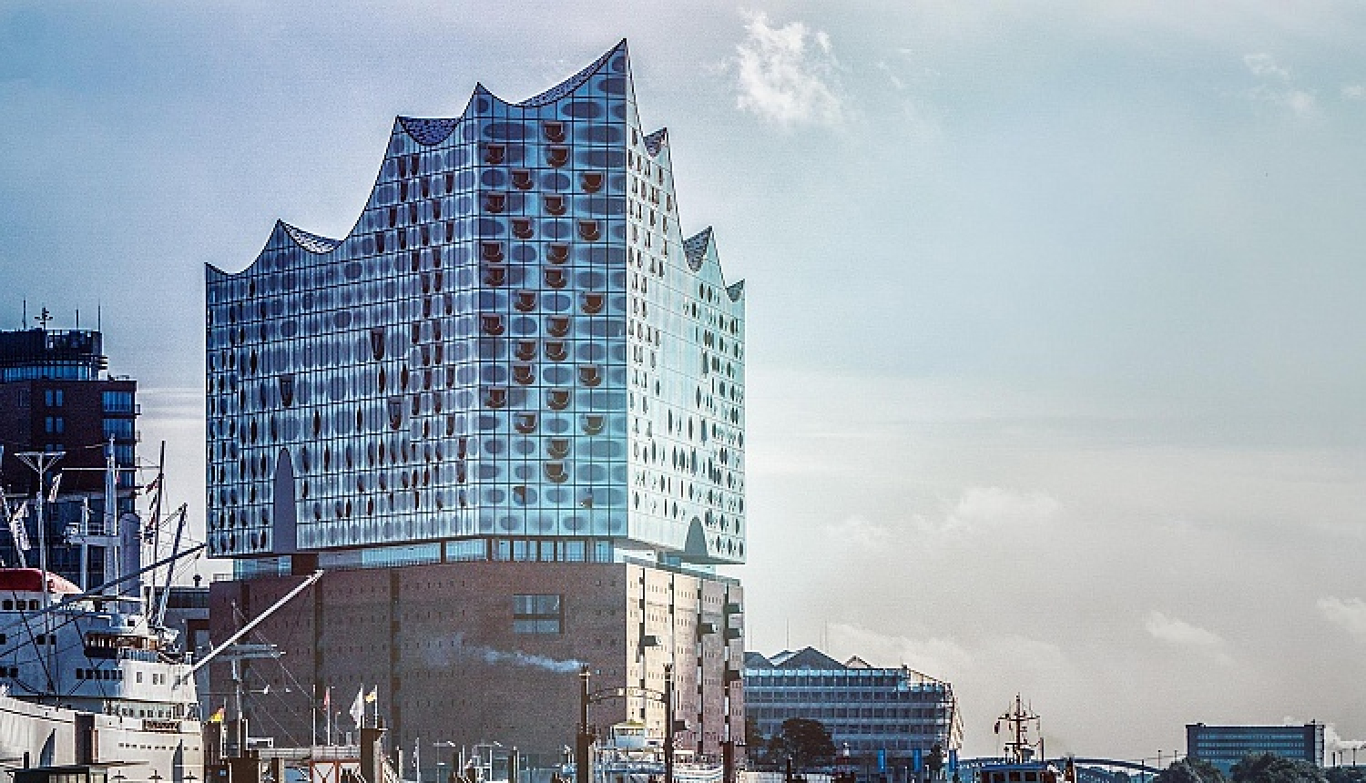 Kultūras ministre Valsts prezidenta vizītes ietvaros tiksies ar Elbas filharmonijas vadību