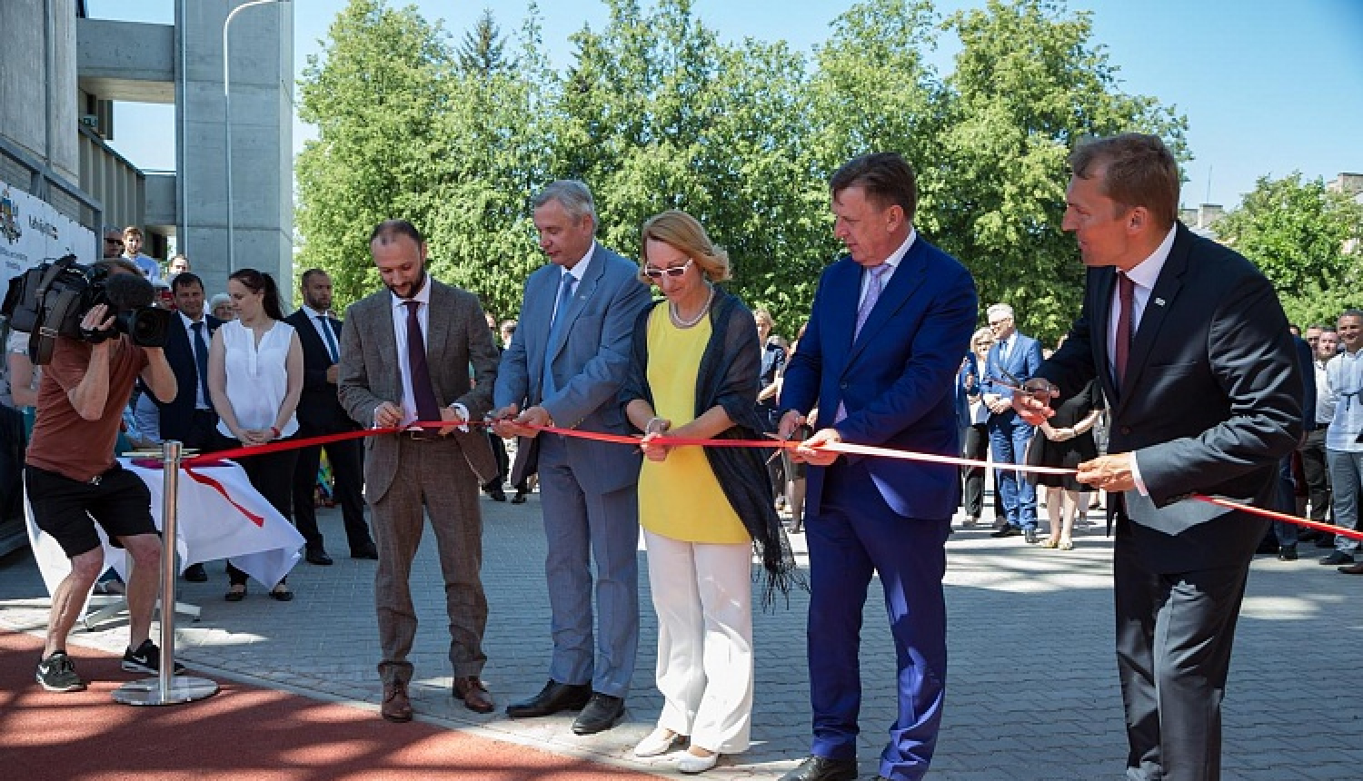 Svinīgā pasākumā atklātas atjaunotās Daugavas stadiona tribīnes