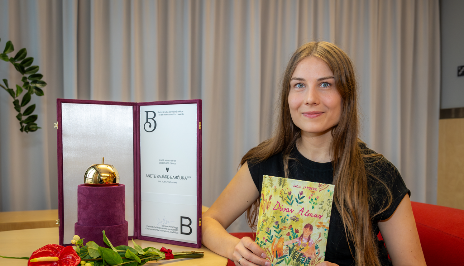 Māksliniece ar apbalvojumu