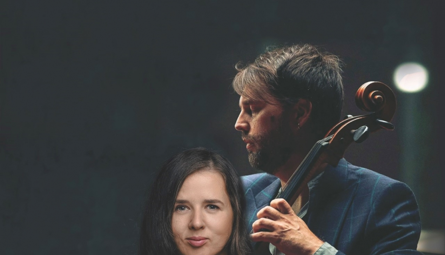 Divi mūziķi – sieviete un vīrietis