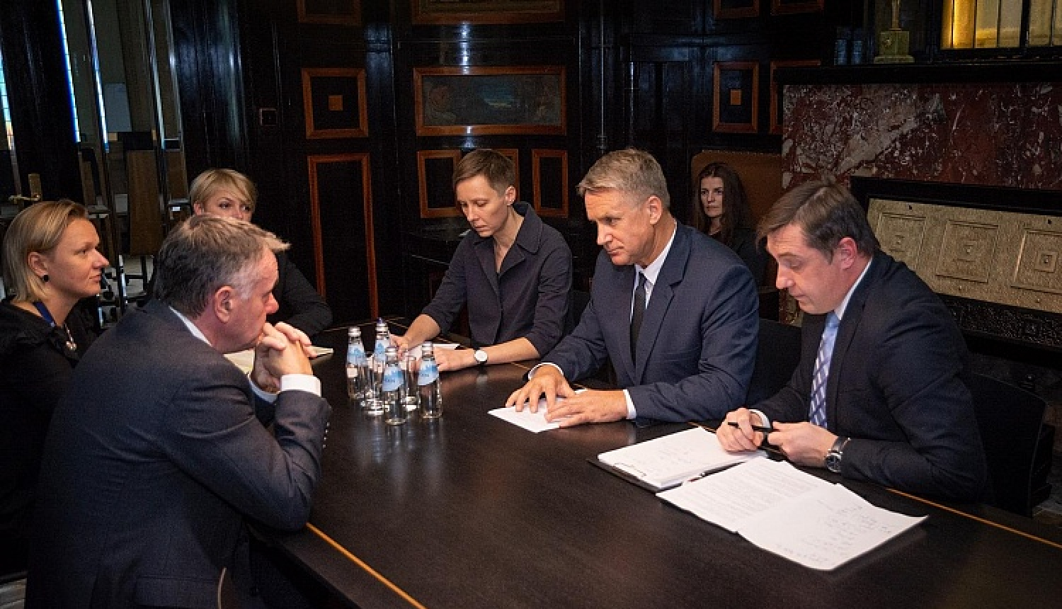 Kultūras ministrs tiekas ar Eiropas raidorganizāciju apvienības ģenerāldirektoru un piedalās Saeimas komisijas sēdē ar viņa dalību