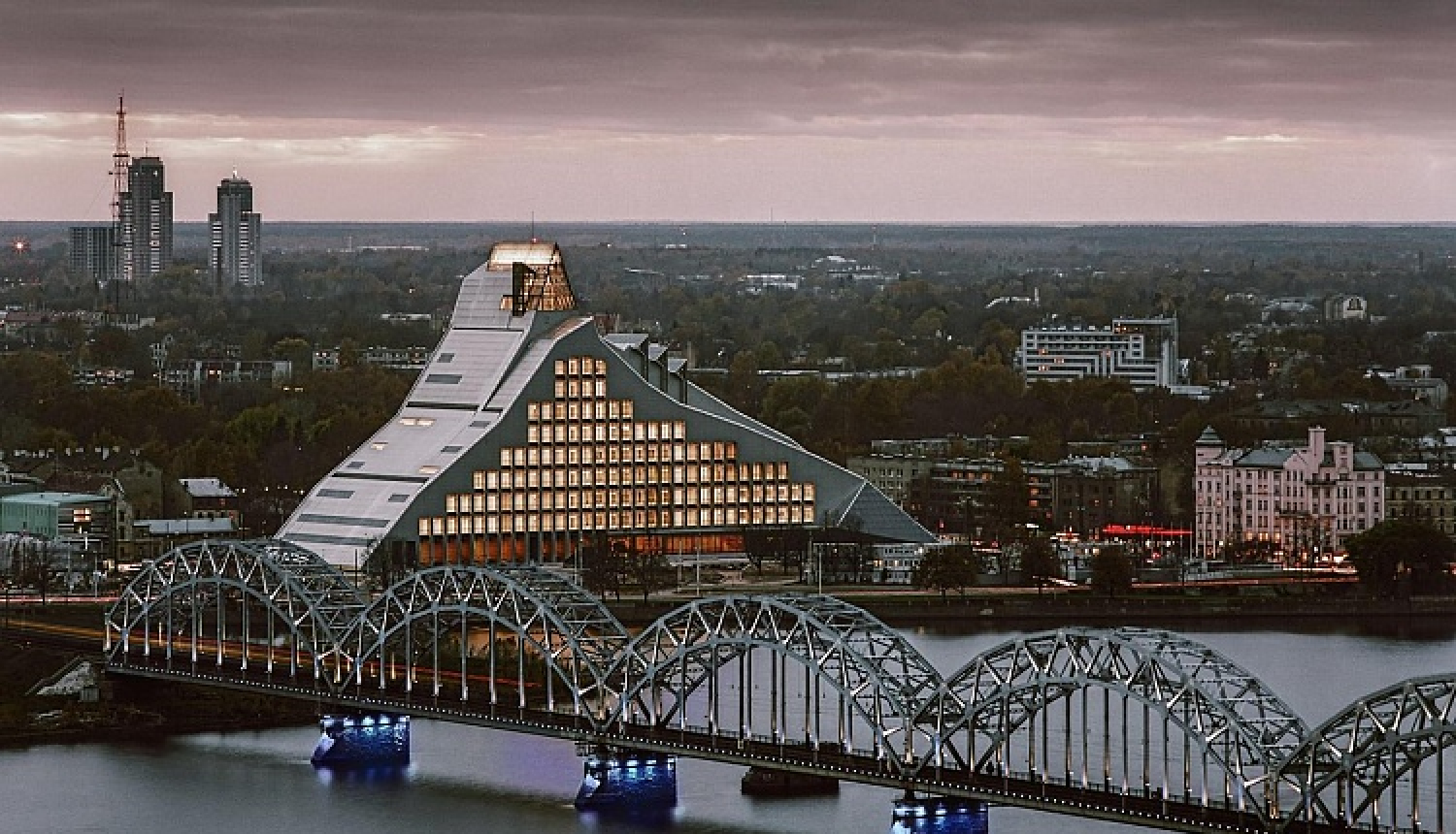 Valdība apstiprina Latvijas Nacionālās bibliotēkas jauno maksas pakalpojumu cenrādi