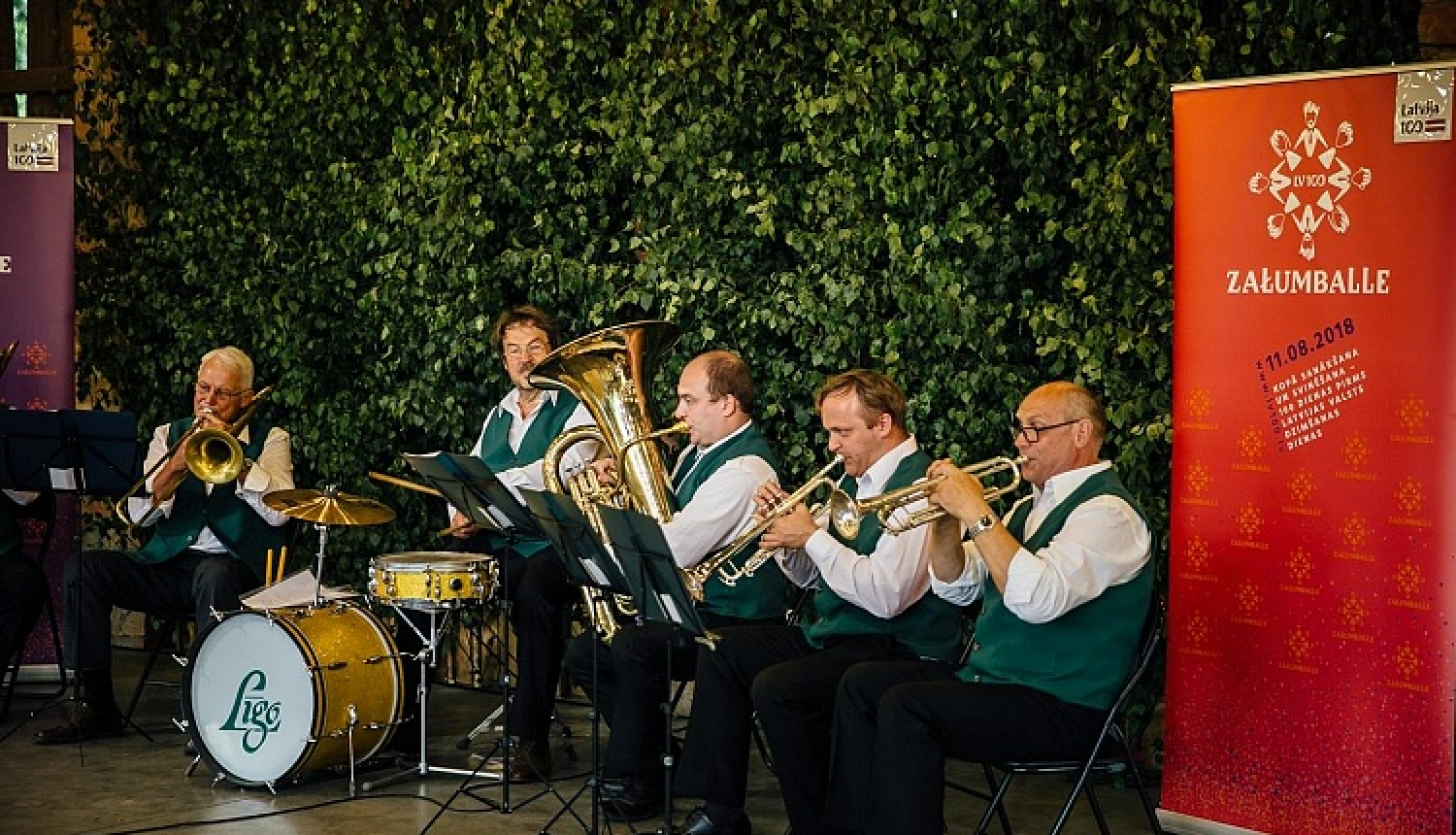 Ar Simtgades zaļumballēm visā Latvijā tiks ieskandinātas 100 dienas līdz Latvijas dzimšanas dienai